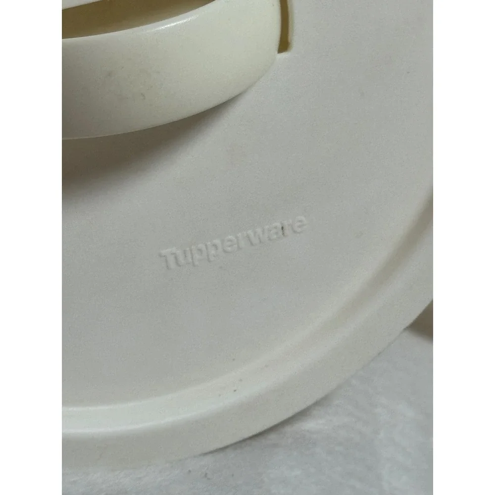 Tupperware vintage large